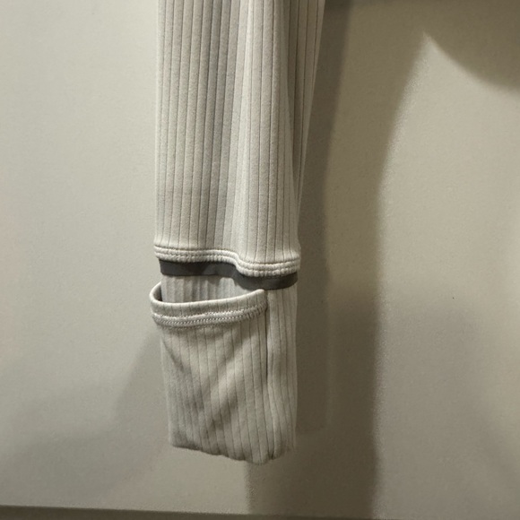 Lululemon Ribbed Cropped Half Zip - Picture 4 of 6